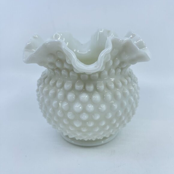 vintage fenton white milk glass hobnail ruffled edge vase 5" tall - Picture 3 of 6